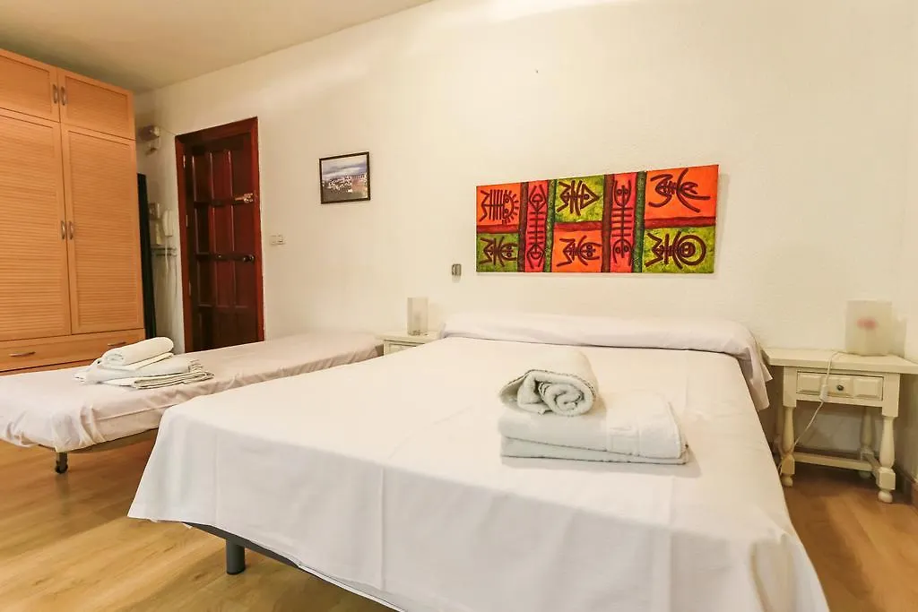 Daire Apartamentos Emperatriz Granada
