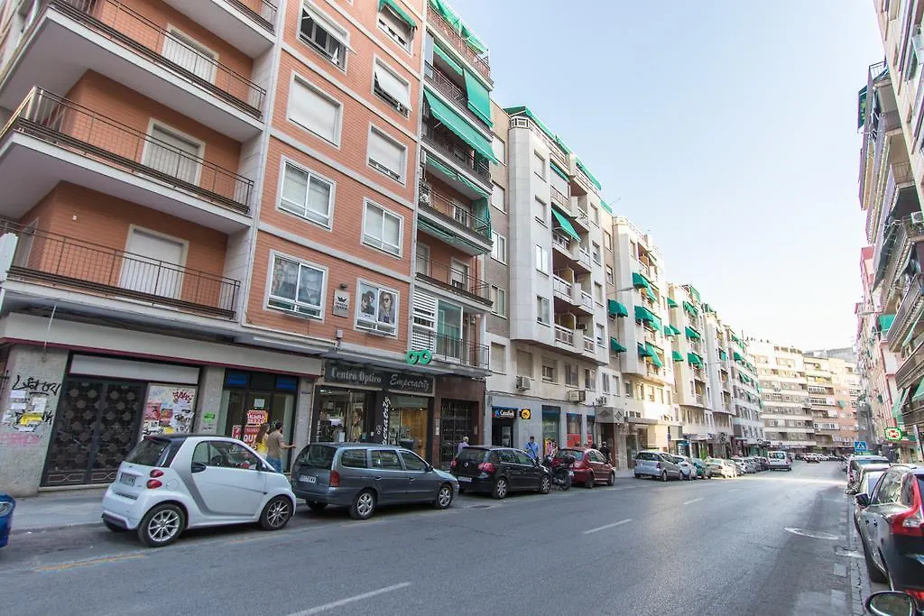 Apartamentos Emperatriz Granada Daire